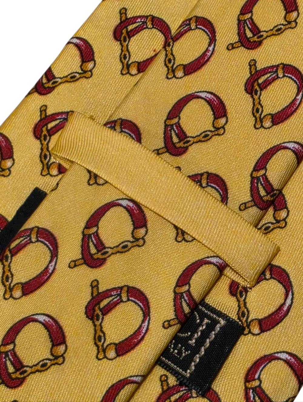 Gucci tie this